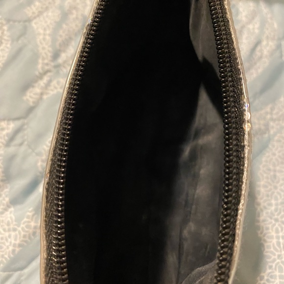 Victoria secret pouch - Picture 3 of 4